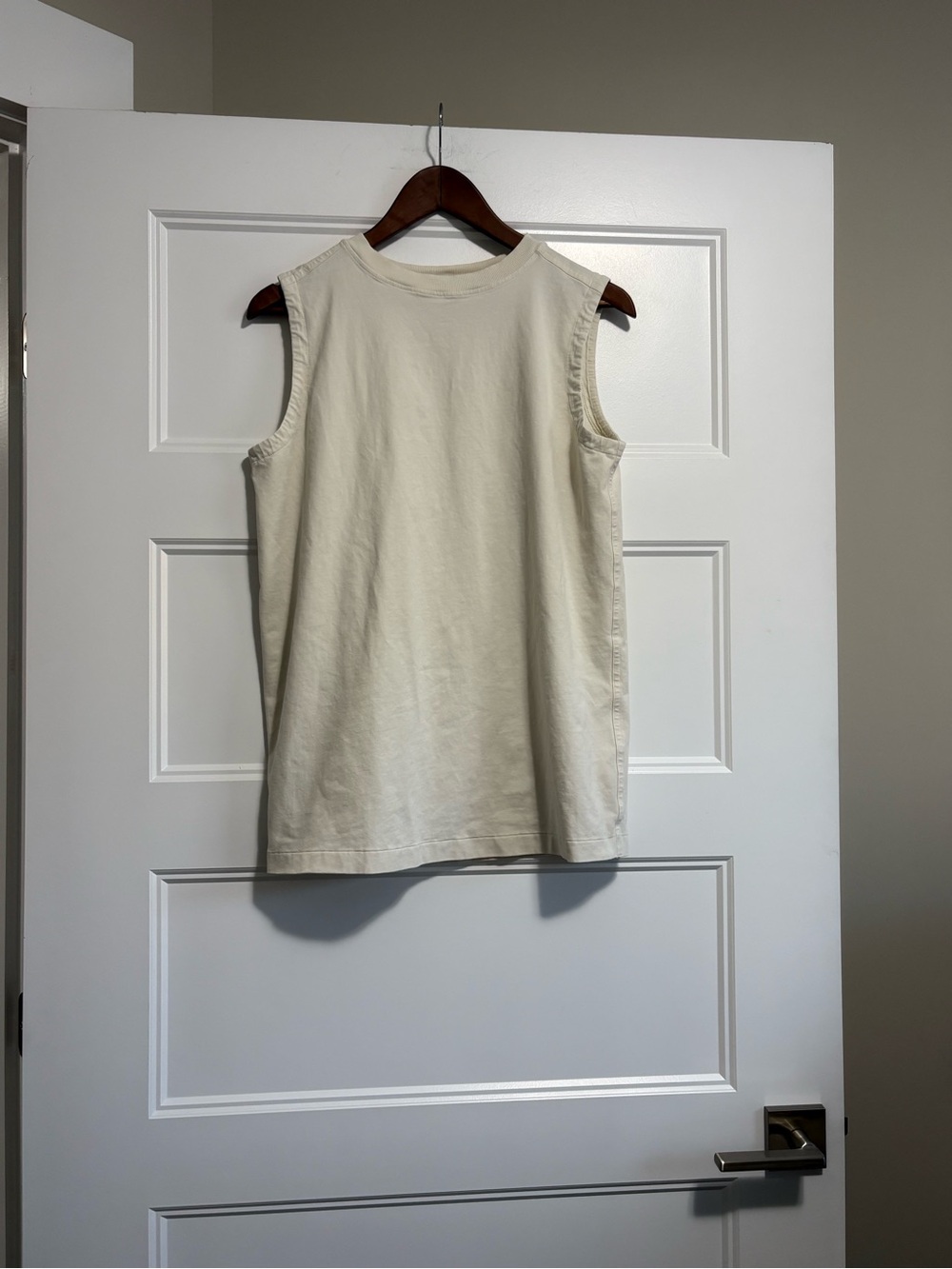 lululemon athletica Sleeveless Crew Tank in Cream sz Large